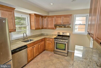 204 Yeonas Dr SW, Vienna, VA 22180 - photo 5