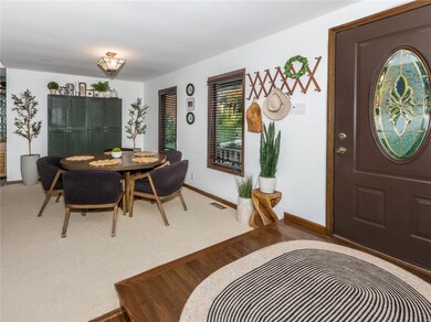 2027 Mapleleaf Dr, Collinsville, IL 62234 - photo 4