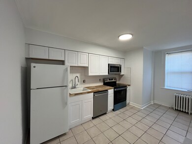 82 Forest St unit A2, Stamford, CT 06901 - photo 3