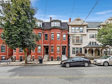 214 Washington Ave unit 1, Chelsea, MA 02150 - photo 2