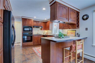 21 Ladderlook Rd, Warwick, RI 02886 - photo 6