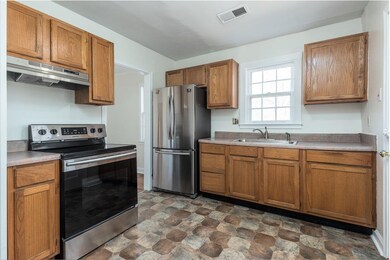 3871 Lytle Cir, Memphis, TN 38122 - photo 5