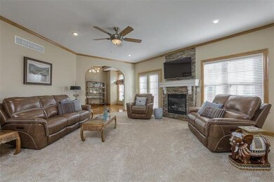 613 Meadowlark Cir, Raymore, MO 64083 - photo 6