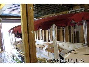 covered boat slip