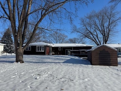 5462 Tucson Dr, Waterloo, IA 50702 - photo 3