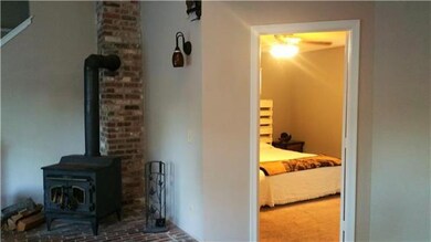 109 S Franklin Dr, Raymore, MO 64083 - photo 4