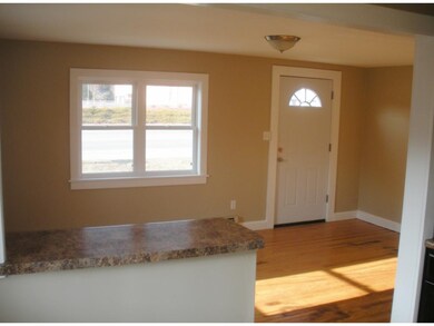 573 Daniel Webster Hwy, MerriMacK, NH 03054 - photo 4