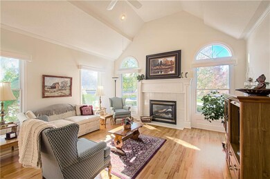 14002 W 71st Terrace, Shawnee, KS 66216 - photo 4