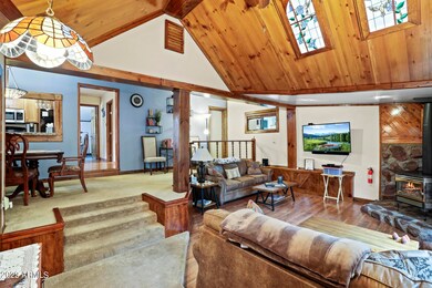 Living Room (3)
