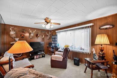 18 Hemlock Dr, Parlin, NJ 08859 - photo 5