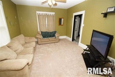735 Sylvan Ct, Davenport, IA 52803 - photo 2
