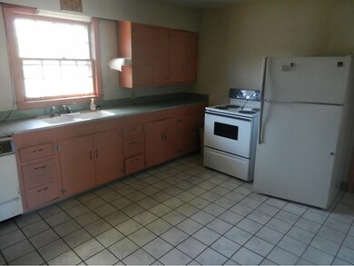 401 Twin Oaks Dr, Johnson City, TN 37601 - photo 4