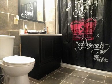 2328 S Cedar Ave, Independence, MO 64052 - photo 3