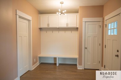 Entryway/Mudroom