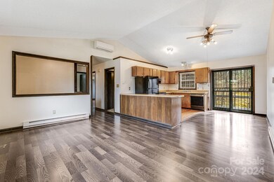 24 Harmon Cir, Asheville, NC 28803 - photo 7