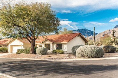 5591 N Skyset Loop-2
