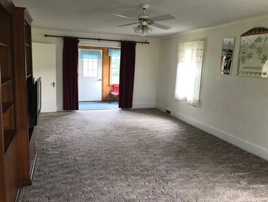 23 Main St Albion Living rm C