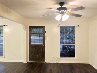 Living /Front Dr