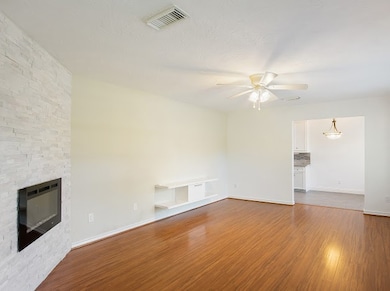 1253 Du Barry Ln, Houston, TX 77018 - photo 7