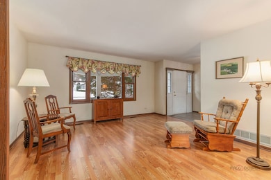 unlisted-address, Grayslake, IL 60030 - photo 7