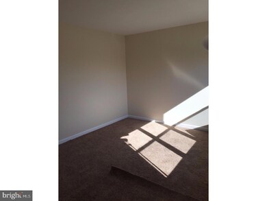 1154 Bayless Place unit J4, Norristown, PA 19403 - photo 4