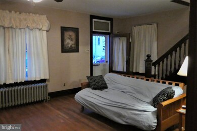 46 N Queen St, Littlestown, PA 17340 - photo 5