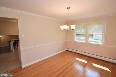 168 Walton Dr, Morrisville, PA 19067 - photo 7