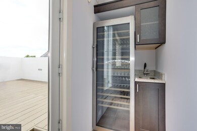 1100 7th St NE unit 5, Washington, DC 20002 - photo 3