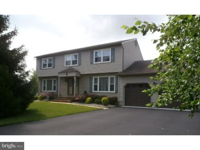 14 Dov Place, Kendall Park, NJ 08824 - photo 2