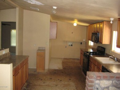 Kitchen-laundry