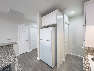 35 E Agate Ave unit 406, Las Vegas, NV 89123 - photo 5