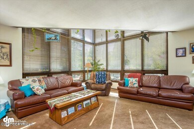05-Living Room_SOPH9111