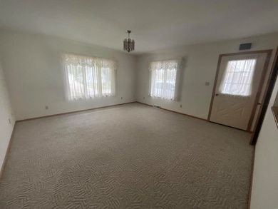 326 E Elm St, West Union, IA 52175 - photo 6