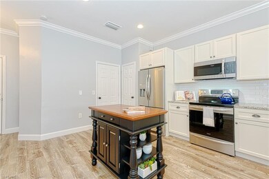 988 Hampton Cir, Naples, FL 34105 - photo 7