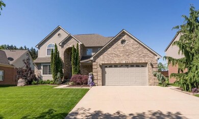 410 Fairways Ln, Chelsea, MI 48118 - photo 2