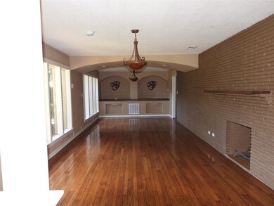 601 6th St, Bay City, TX 77414 - photo 5