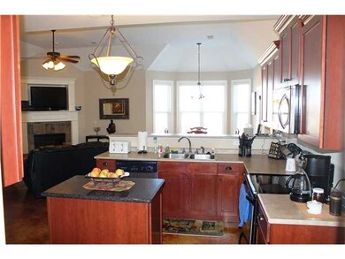 Huge kitchen with upgraded cabinets, island with g