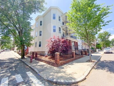 16 Heath St unit 3, Somerville, MA 02145 - photo 2
