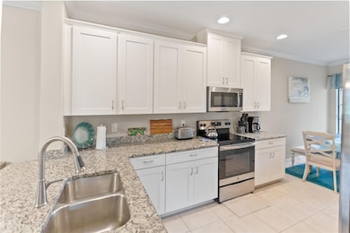 Kitchen has plenty of cabinet space