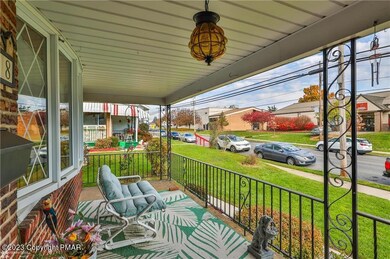 858 N Maxwell St, Allentown, PA 18109 - photo 4