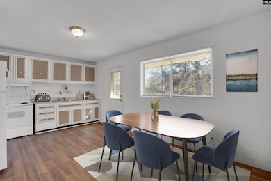 214 Magnolia St, Batesburg, SC 29006 - photo 7