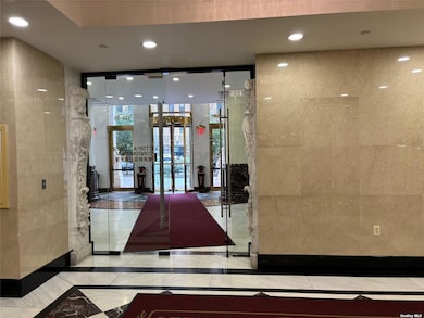 Victoria Tower unit 9C, Flushing, NY 11355 - photo 5