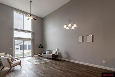 642 Haeberle Ave, New Ulm, MN 56073 - photo 4