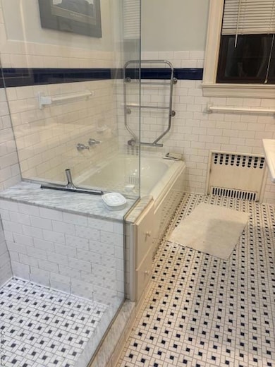 404 Bauer Place, Mineola, NY 11501 - photo 6