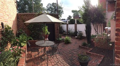 Rear patio great for entertaining!