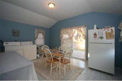 26 Chicopee St, Worcester, MA 01602 - photo 3