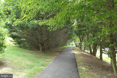 5572 Compton Ln, Sykesville, MD 21784 - photo 4