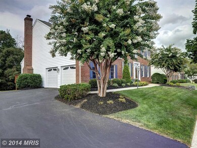 26163 Glasgow Dr, Chantilly, VA 20152 - photo 2