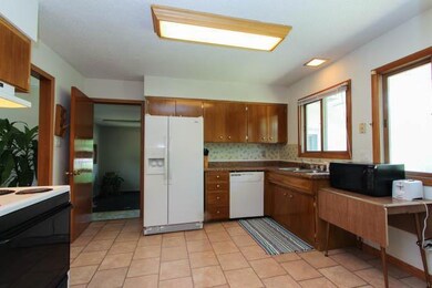 3500 E 30th St, Des Moines, IA 50317 - photo 6