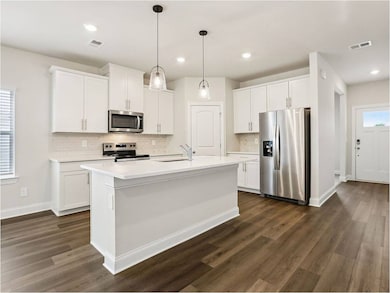 1231 Bluffton Cir, Clarksville, TN 37043 - photo 2